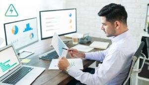 Empresario con costos energéticos